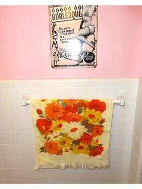 Vintage Cannon Yellow Orange & Red Floral Bath Towel w/ Fringe mcm mid century